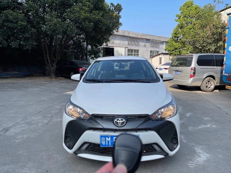 广州20年丰田YARiS L 致炫1
