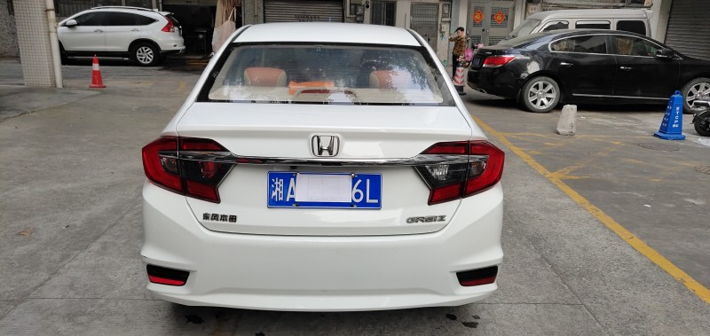广州16年本田哥瑞8