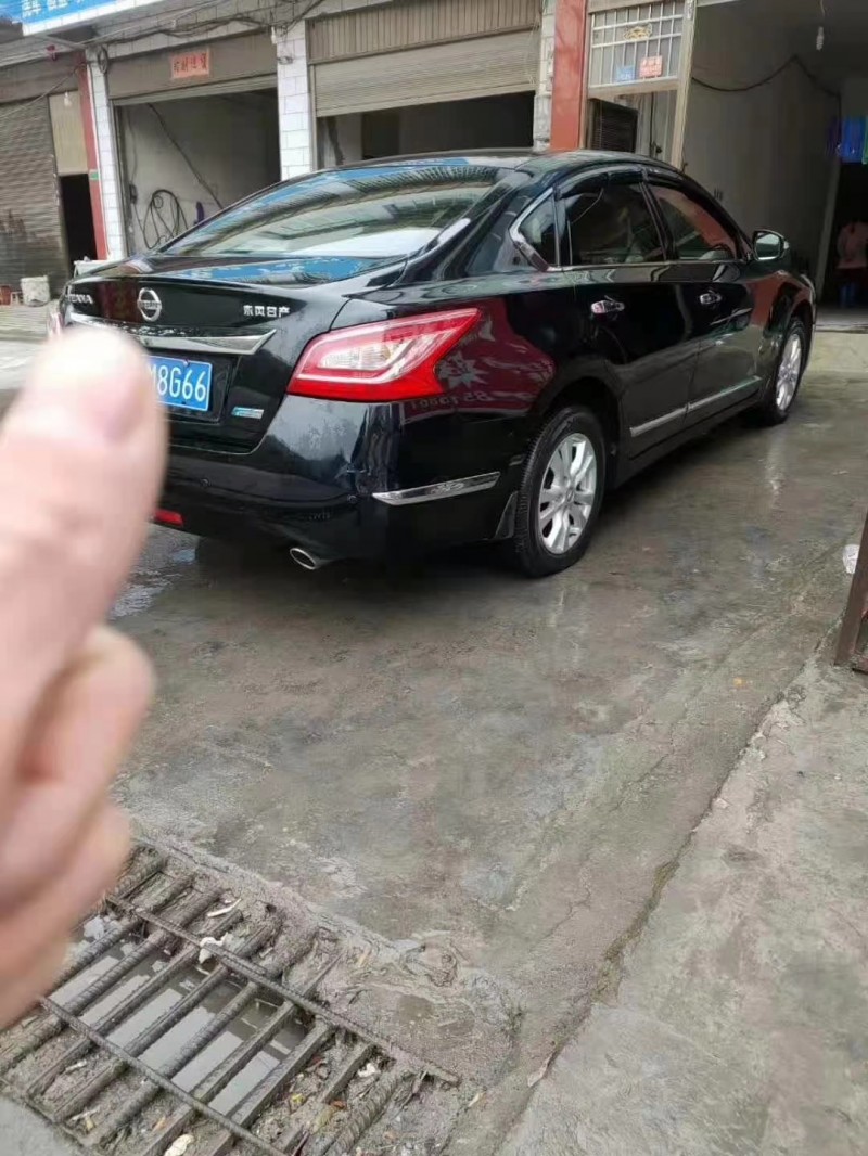 安順15年日產天籟2