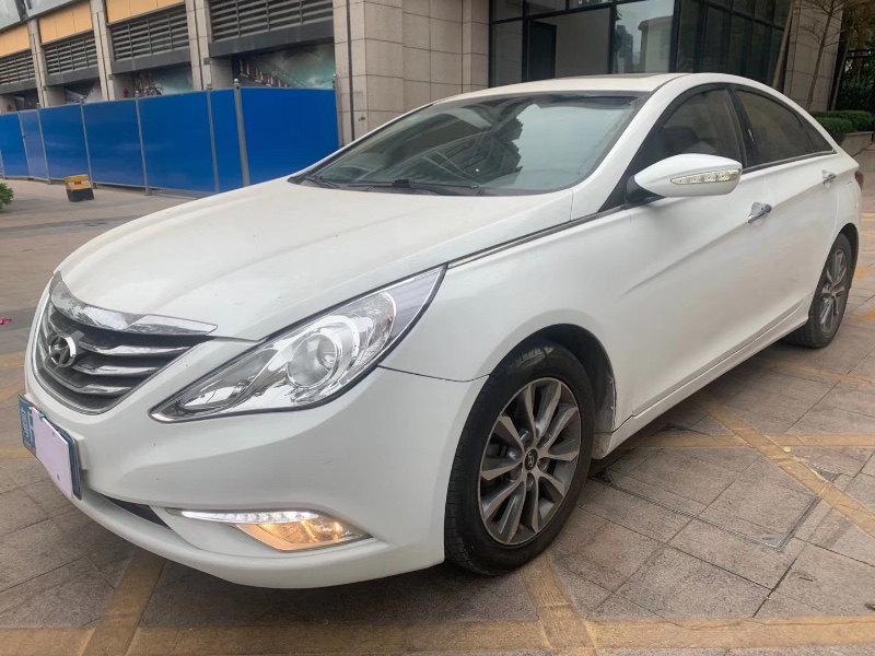 中山13年现代索纳塔八7