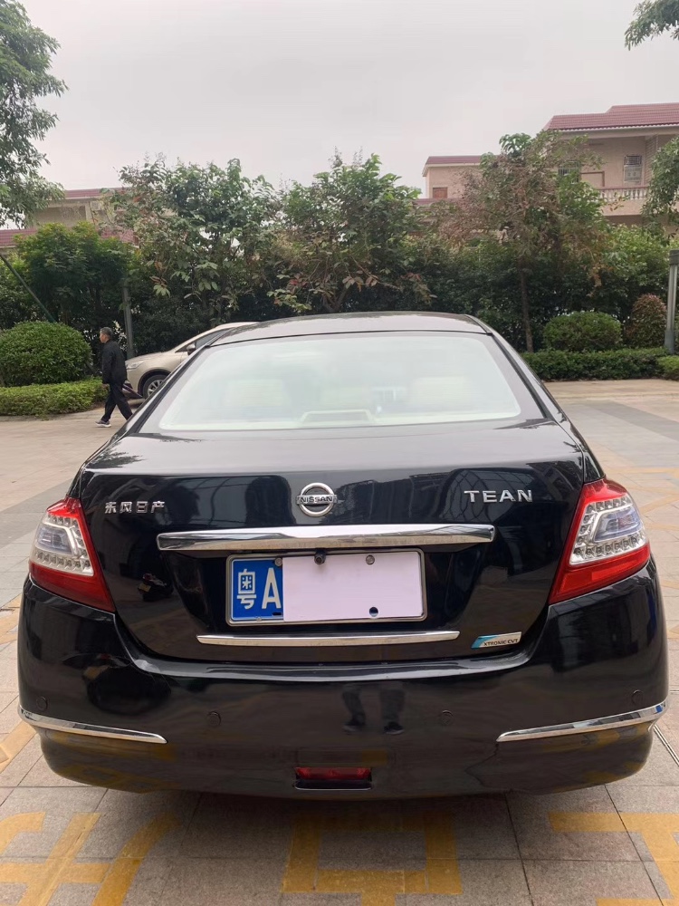 中山11年日产天籁9