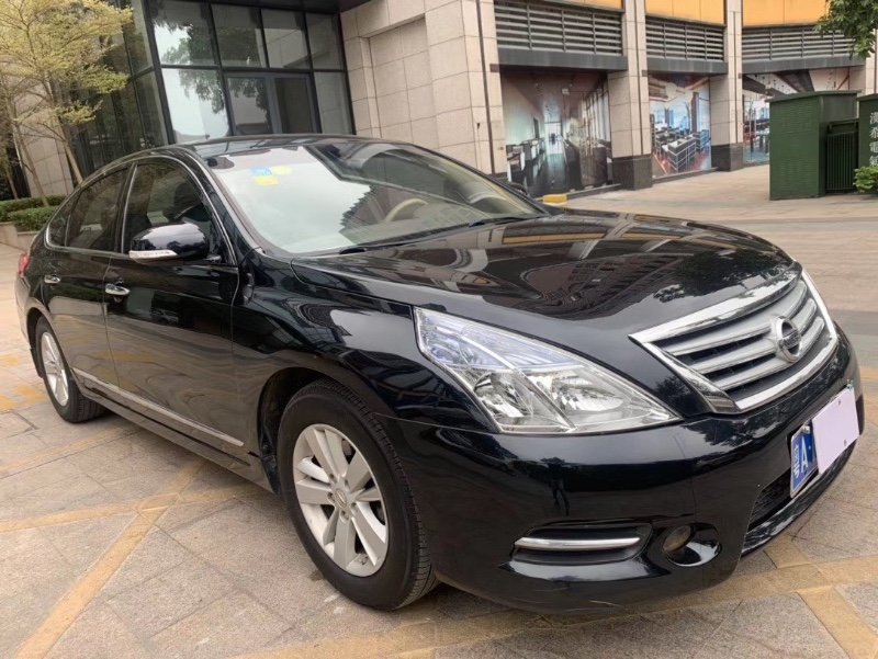 中山11年日产天籁6