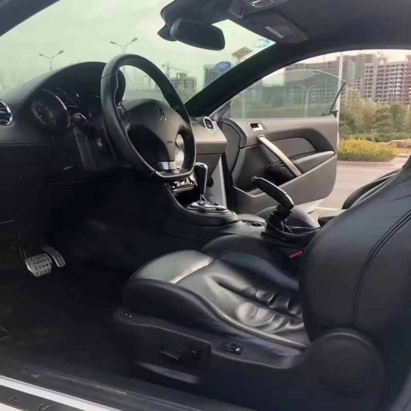 泰安12年標致RCZ6