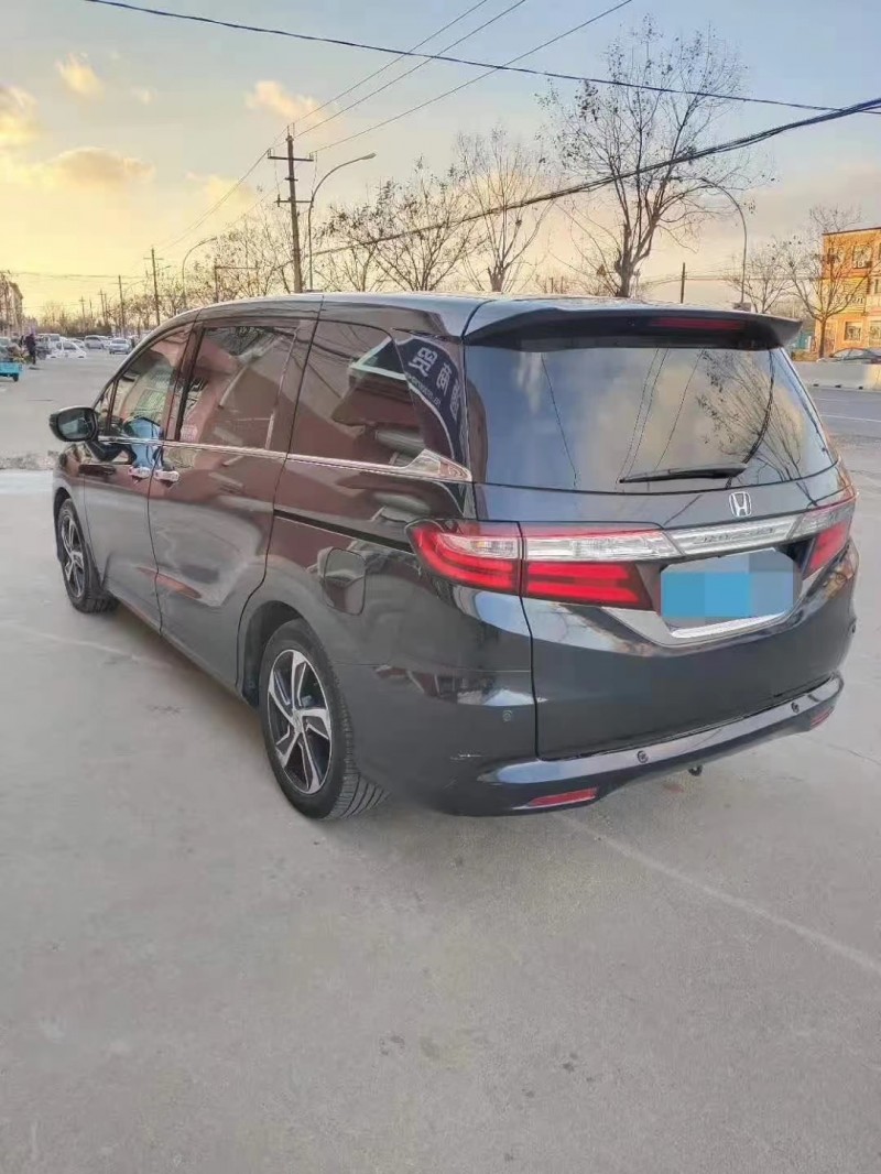 济宁16年本田奥德赛7