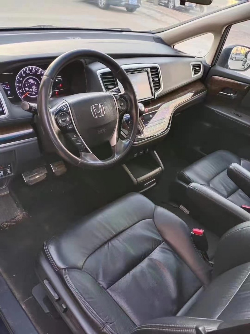 济宁16年本田奥德赛4