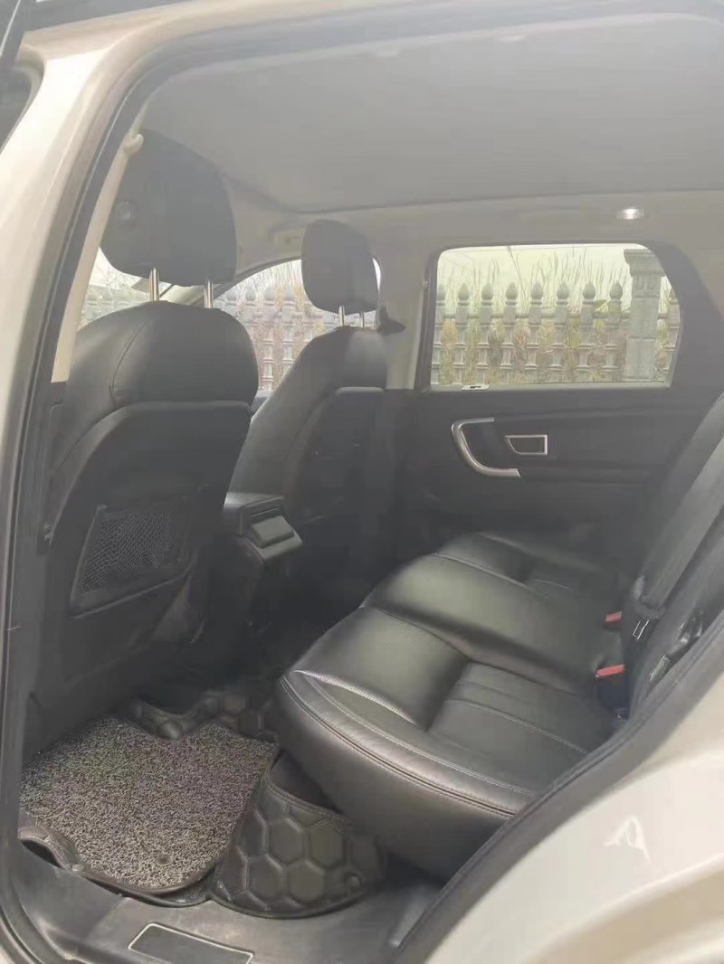 武汉17年路虎发现神行5