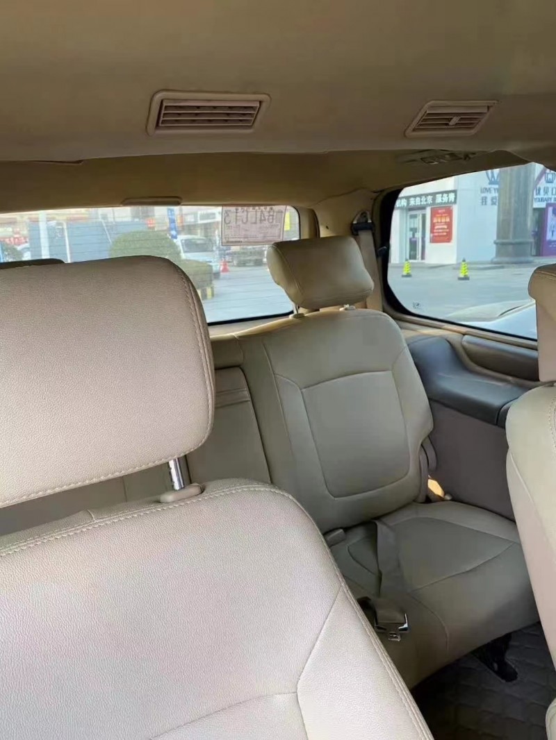 济宁16年别克别克GL82