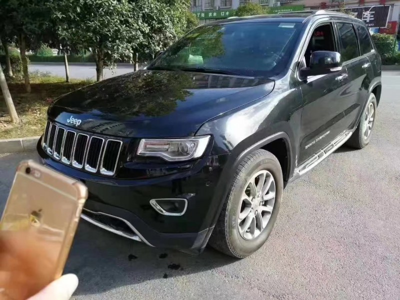 長沙16年Jeep大切諾基2