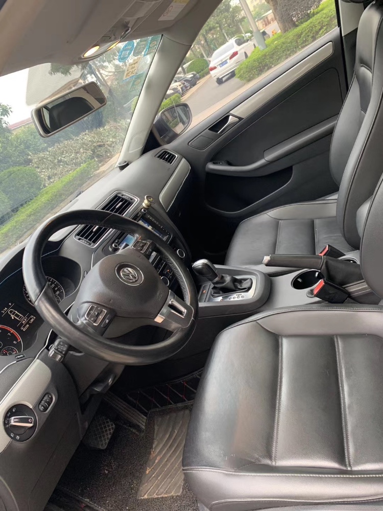 中山14年大众速腾4