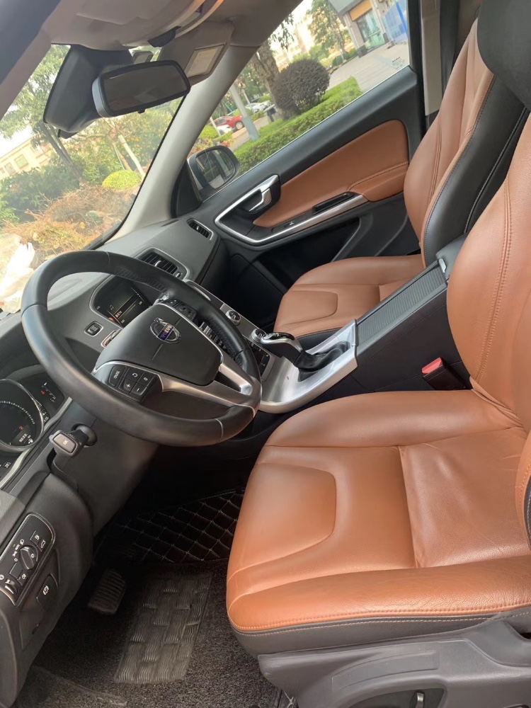 中山17年沃尔沃S60L3