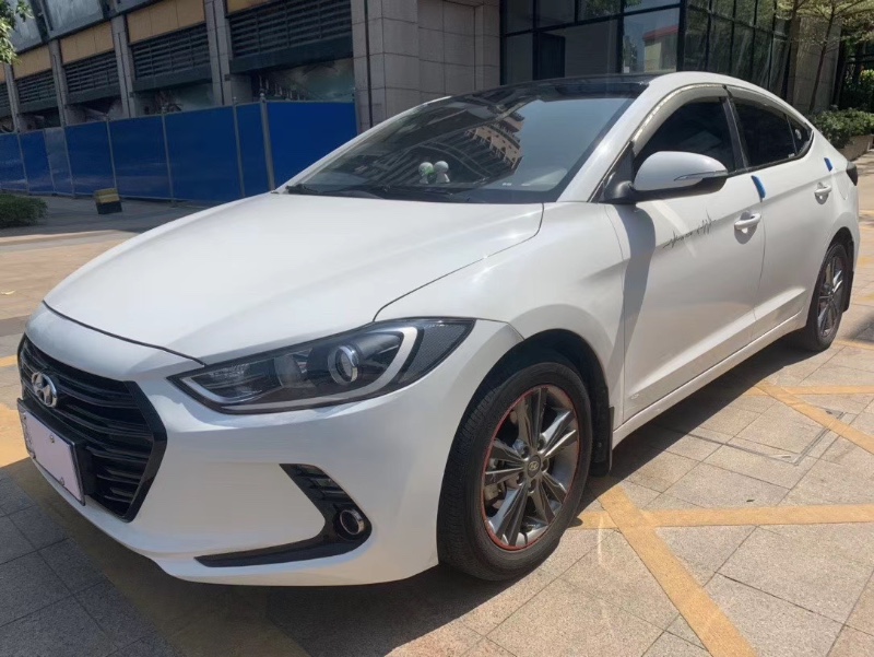 中山16年现代领动8