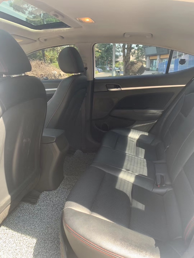 中山16年现代领动2