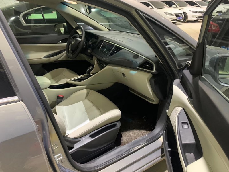 保定20年别克别克GL63