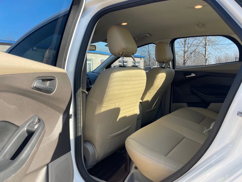 保定14年福特福克斯1