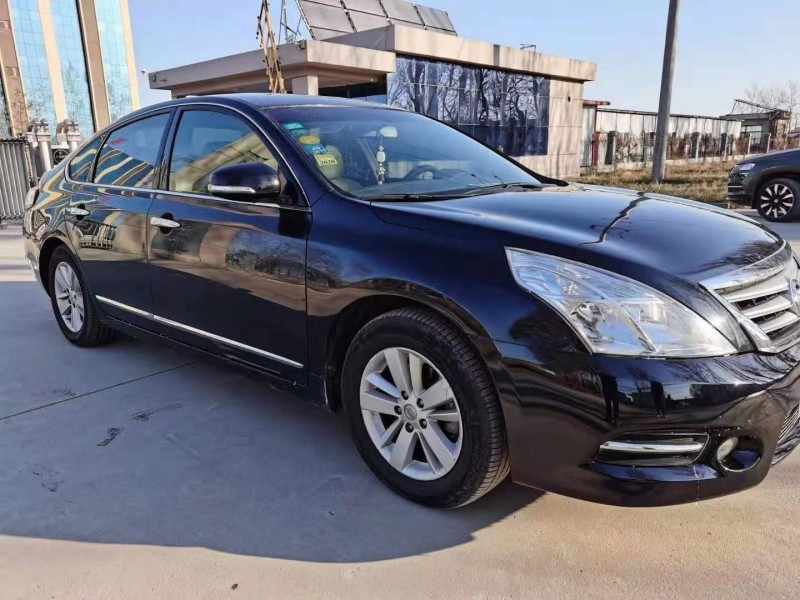 保定11年日产天籁1