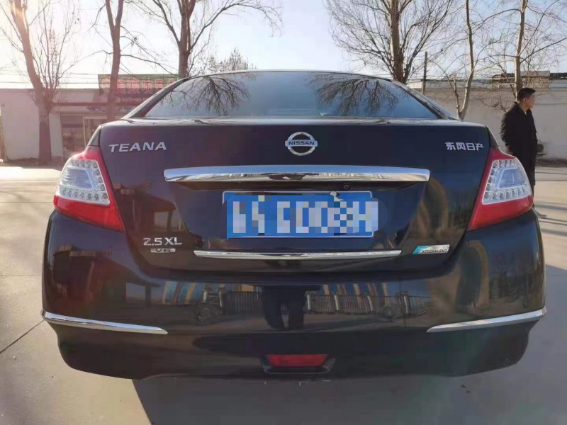 保定11年日产天籁9