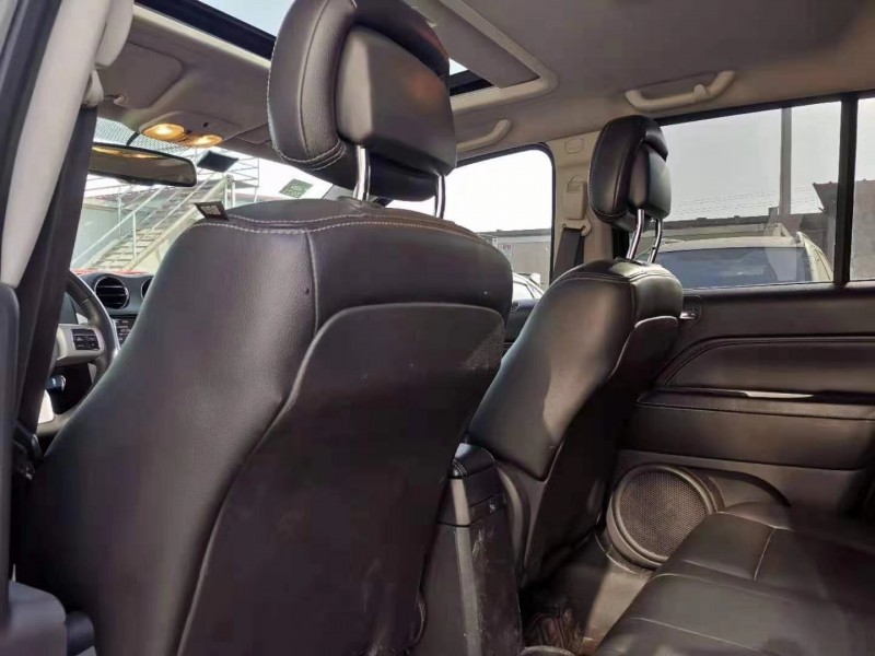 保定15年Jeep指南者9