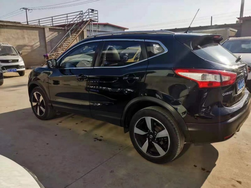 保定16年日产逍客5