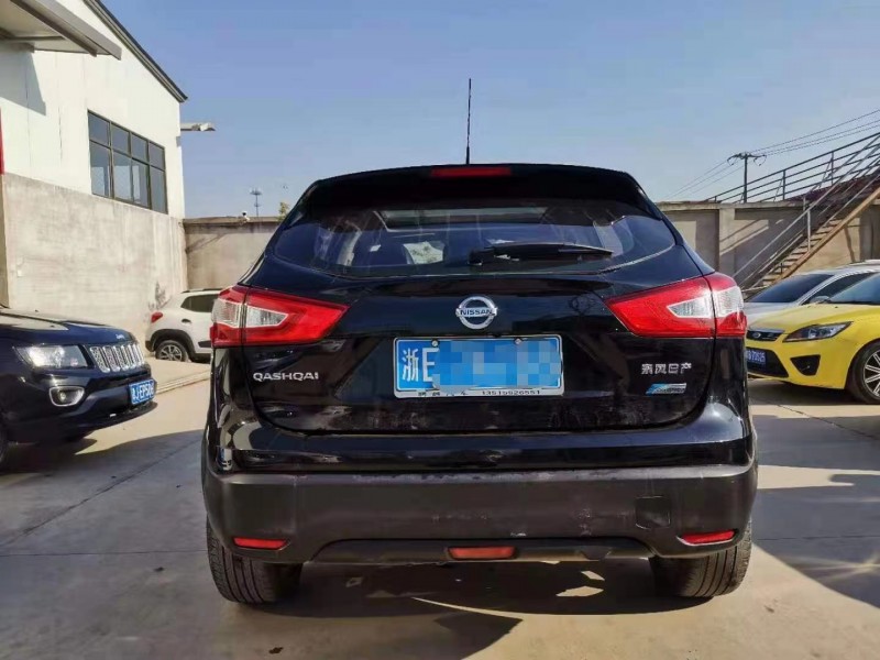 保定16年日产逍客4