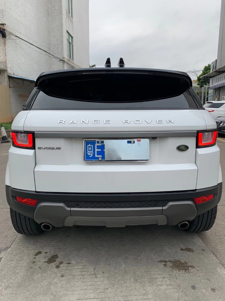 中山19年路虎极光4