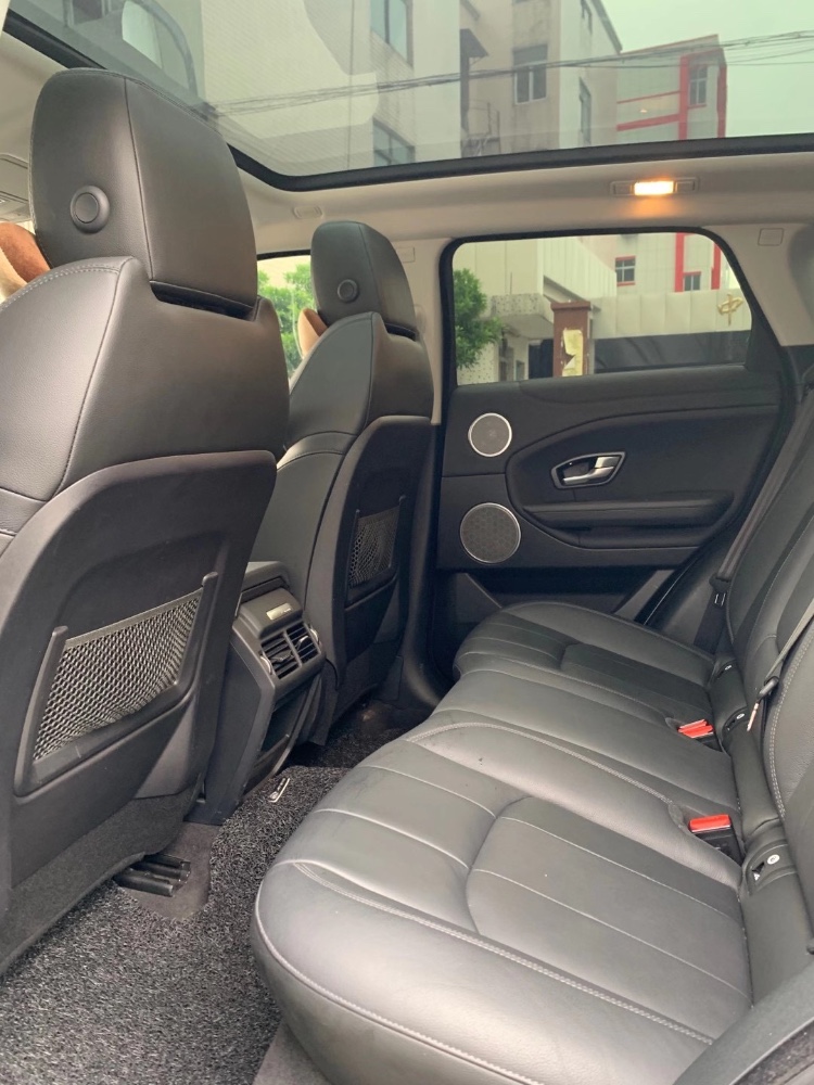 中山19年路虎极光5