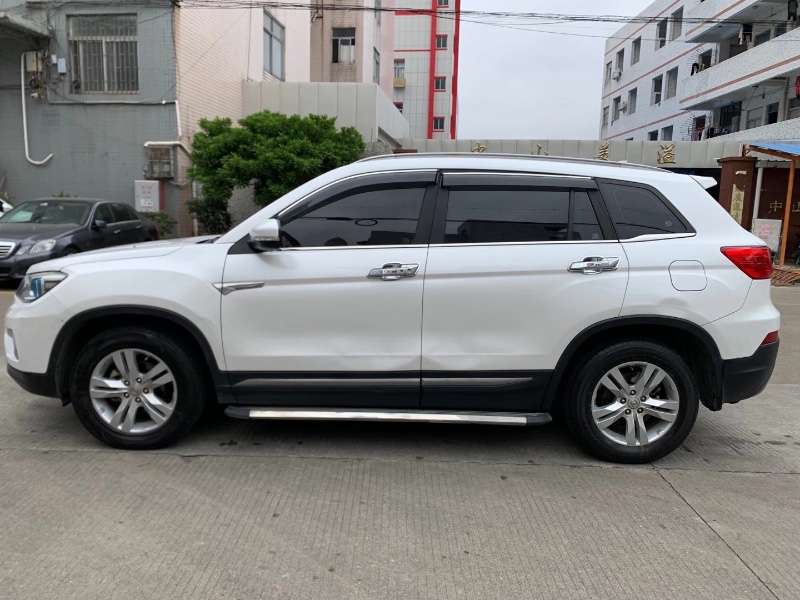 中山17年长安汽车长安CS753