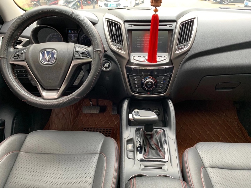 中山17年长安汽车长安CS757