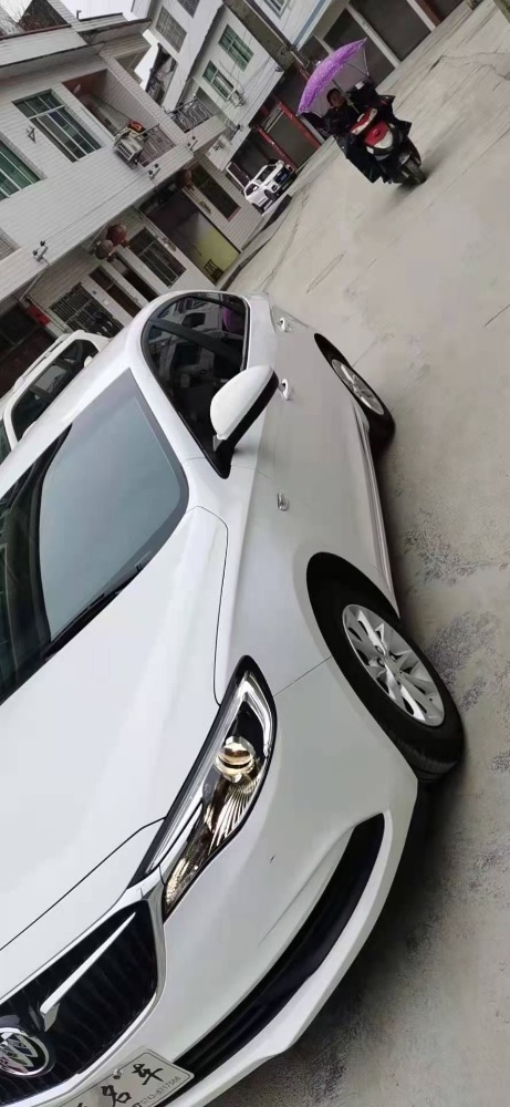 重庆20年别克英朗3