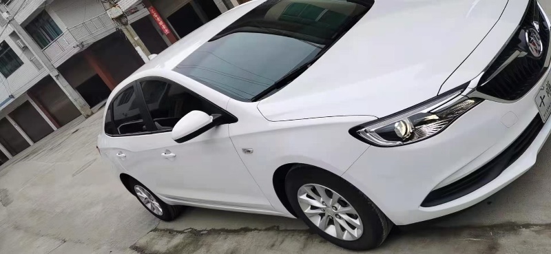 重庆20年别克英朗5