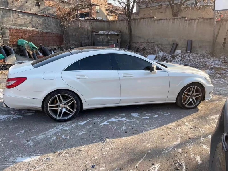 武汉14年奔驰CLS8