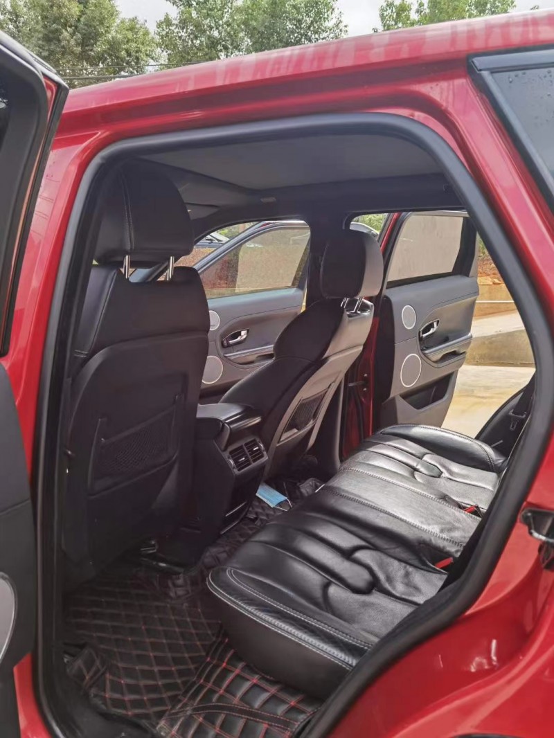 深圳12年路虎极光4