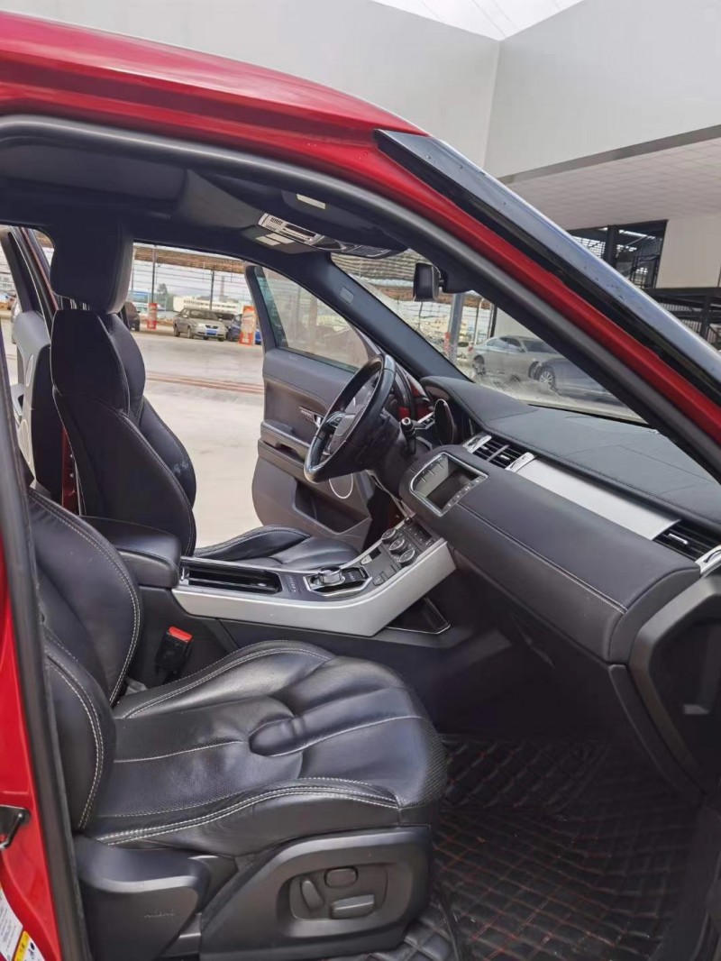 深圳12年路虎极光5