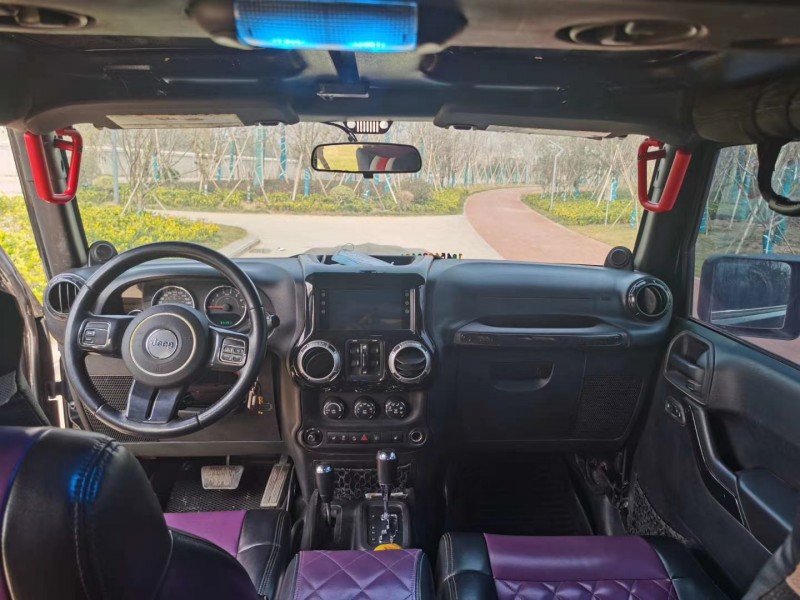 济宁13年Jeep牧马人6