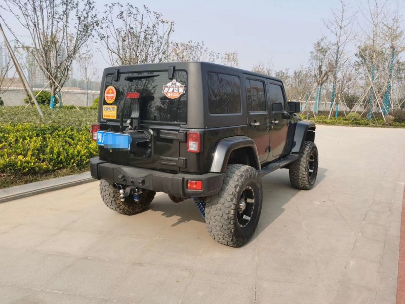 济宁13年Jeep牧马人3