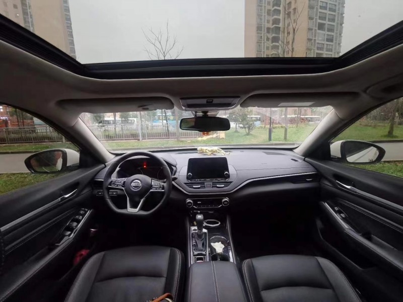 武汉19年日产天籁3