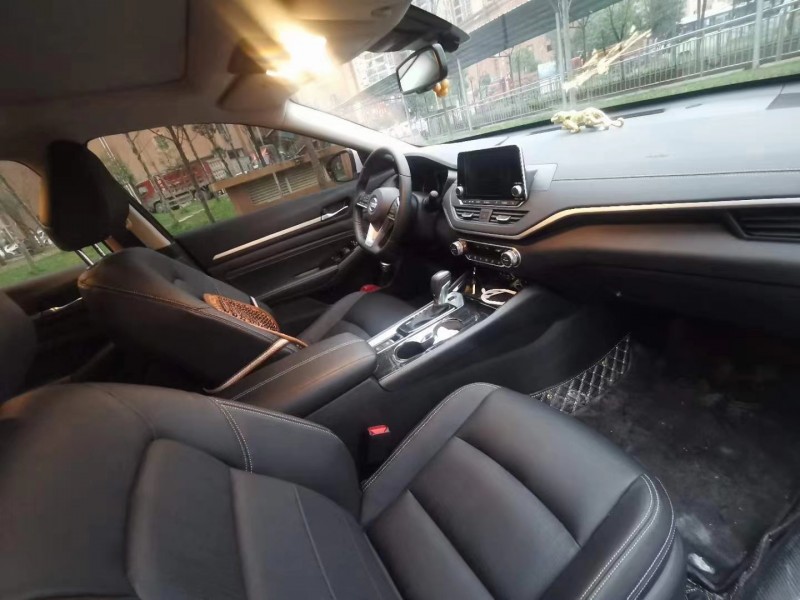 武汉19年日产天籁2