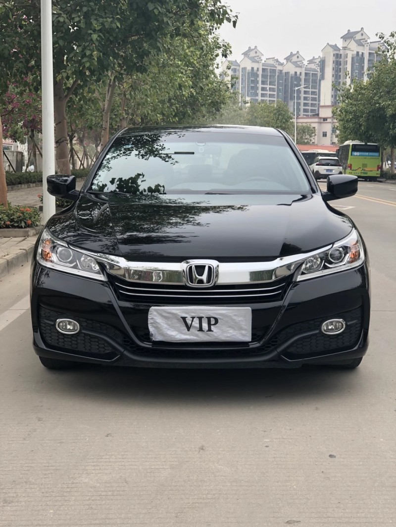 中山17年本田雅阁9