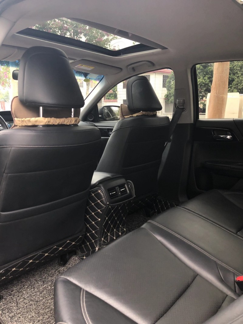 中山17年本田雅阁2