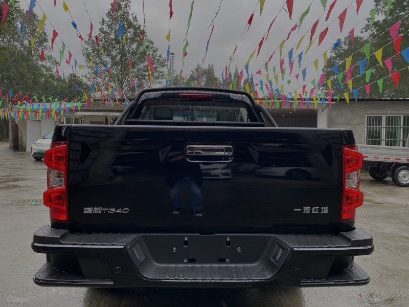 成都20年一汽蓝舰T3402