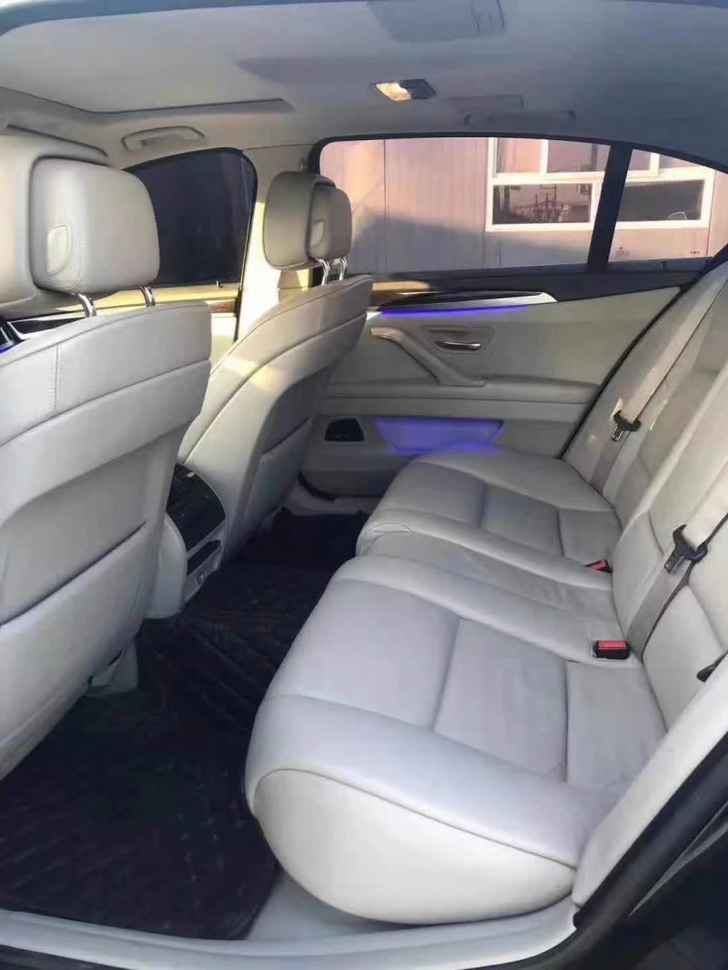 保定11年宝马5系7