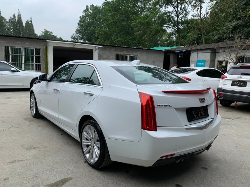 成都19年凯迪拉克ATS-L1