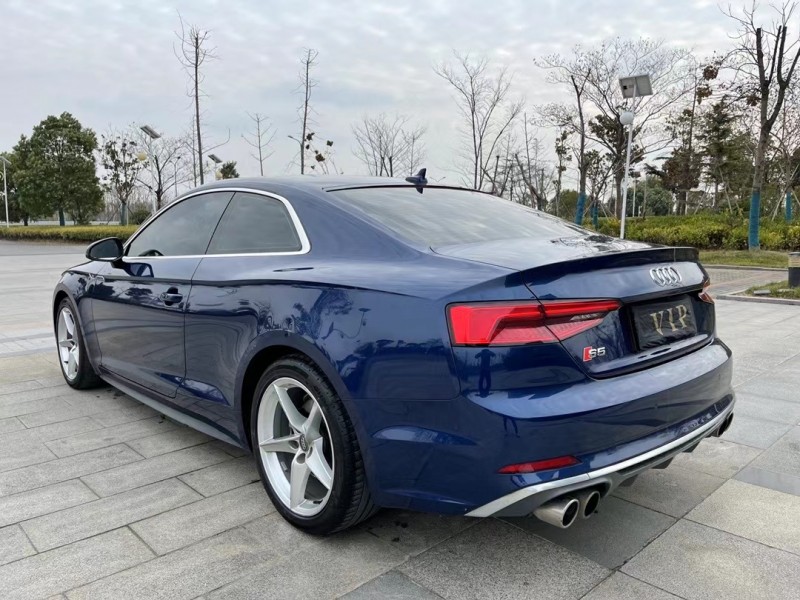 盐城17年奥迪A55