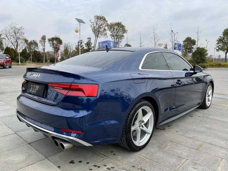 盐城17年奥迪A57