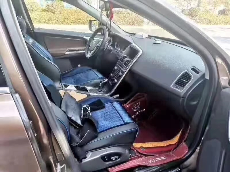 成都14年沃尔沃XC606