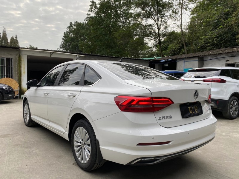 成都20年大众朗逸3