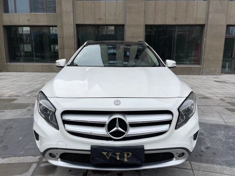 盐城17年奔驰GLA1