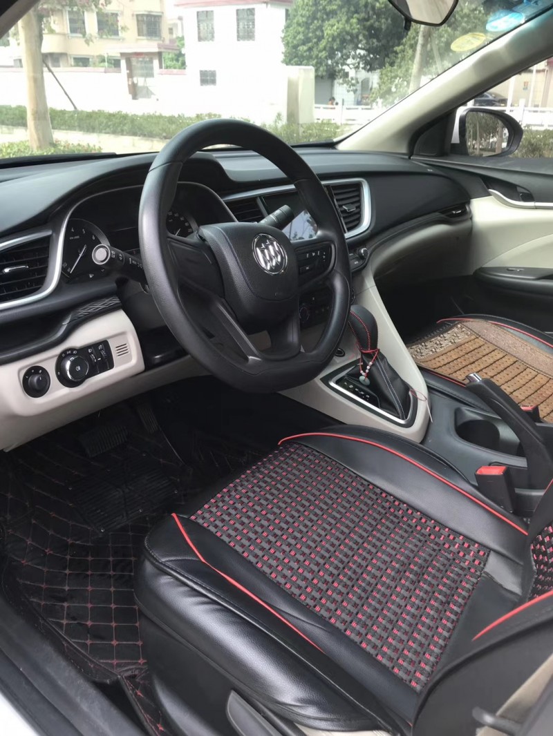 中山17年别克英朗3