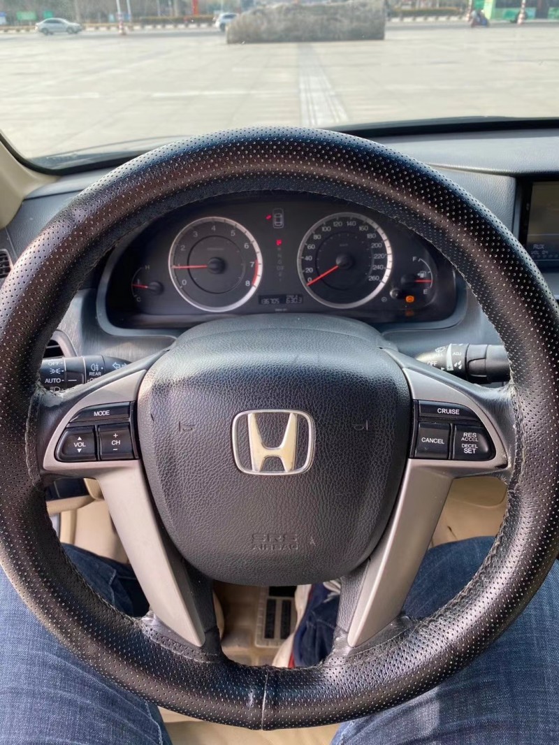 郑州10年本田雅阁5