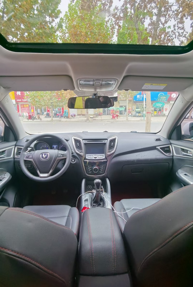 焦作17年長安汽車長安CS755
