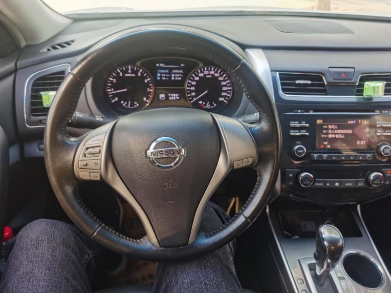 焦作14年日產天籟4